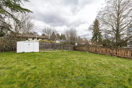 Front Yard Photo of 13285 98 Avenue, Surrey, BC