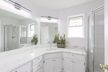 Laundry Room Photo of 13285 98 Avenue, Surrey, BC