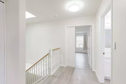 Primary Bathroom Photo of 13285 98 Avenue, Surrey, BC