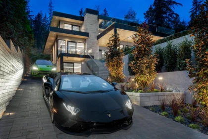 Street View Photo of 449 Hillcrest Street, West Vancouver, BC