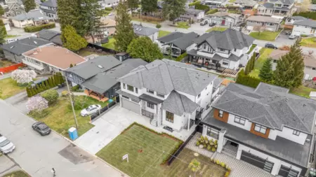 Hot Tub / Spa Photo of 827 Atkins Street, Coquitlam, BC