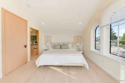 Primary Bedroom Photo of 2 4503 W 15th Avenue, Vancouver, BC