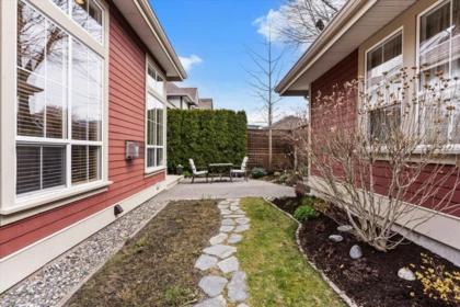 Garden / Landscaping Photo of 5866 Garrison Boulevard, Chilliwack, BC
