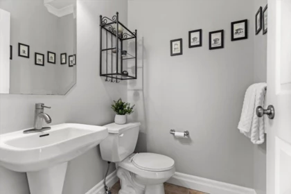 Guest Bathroom Photo of 5866 Garrison Boulevard, Chilliwack, BC