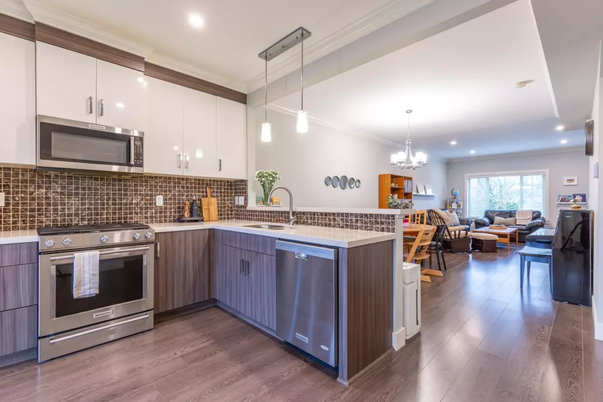 Living Room Photo of 60 19097 64 Avenue, Surrey, BC
