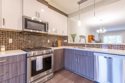 Kitchen Photo of 60 19097 64 Avenue, Surrey, BC