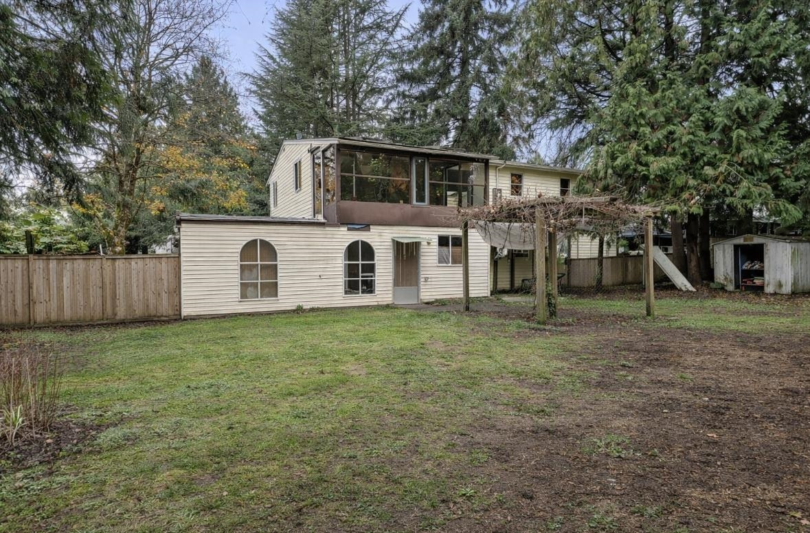 Family Room Photo of 7048 140a Street, Surrey, BC