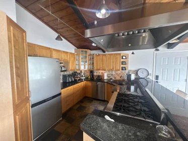 Kitchen Photo of 1132 Alderside Road, Port Moody, BC