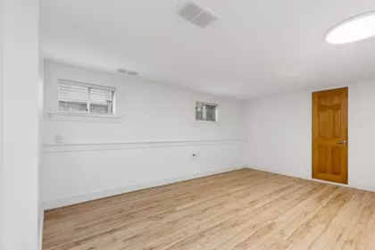 Hot Tub / Spa Photo of 1425 William Avenue, North Vancouver, BC