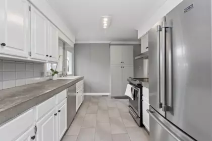 Primary Bathroom Photo of 1425 William Avenue, North Vancouver, BC