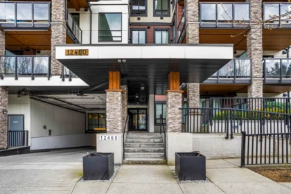 402 12460 191 Street, Pitt Meadows, BC, Pitt Meadows — Apartment/Condo for sale