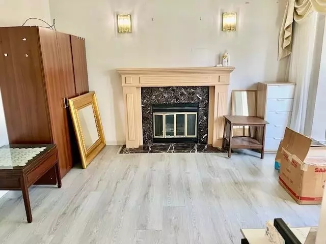 Living Room Photo of 1573 W 66th Avenue, Vancouver, BC
