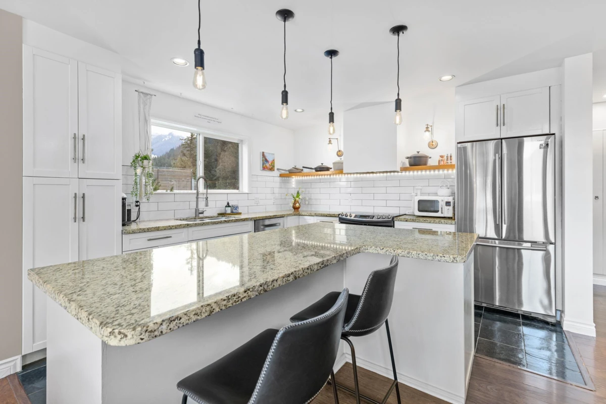 Family Room Photo of 7467 Dogwood Street, Pemberton, BC