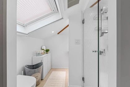Guest Bathroom Photo of 6422 Douglas Street, West Vancouver, BC