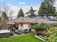 6422 Douglas Street, West Vancouver, BC