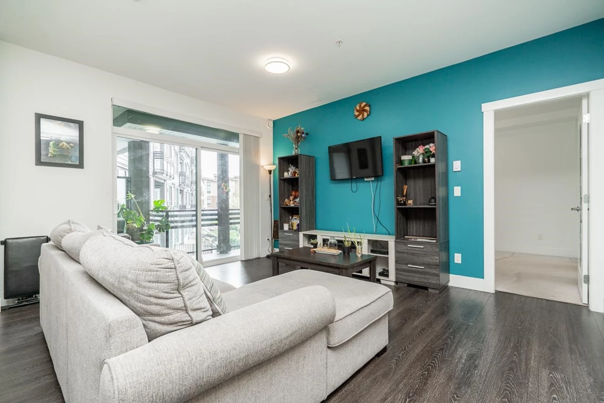 Family Room Photo of 301 9983 E Barnston Drive, Surrey, BC