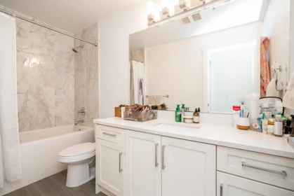 Mudroom Photo of 301 9983 E Barnston Drive, Surrey, BC
