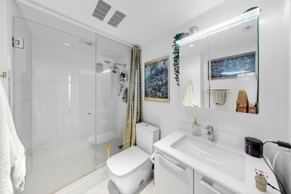 Laundry Room Photo of 1510 2220 Kingsway, Vancouver, BC