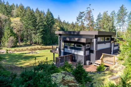 Family Room Photo of 5582 Hooson Road, Pender Island, BC