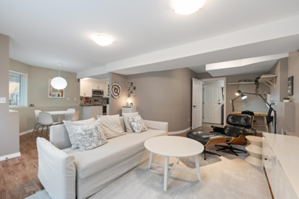 Hot Tub / Spa Photo of 3772 Liverpool Street, Port Coquitlam, BC