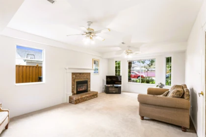Hallway Photo of 11077 154 Street, Surrey, BC