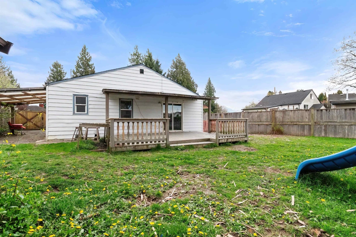 Family Room Photo of 9517 Stanley Street, Chilliwack, BC