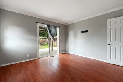 Entry Foyer Photo of 9517 Stanley Street, Chilliwack, BC