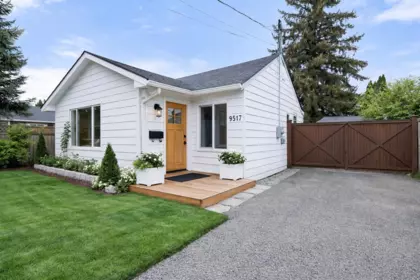 9517 Stanley Street, Chilliwack, BC, Chilliwack — Single Family Residence for sale