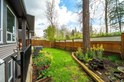 Front Yard Photo of 20530 77a Avenue, Langley, BC