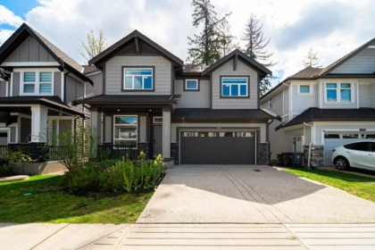 Hot Tub / Spa Photo of 20530 77a Avenue, Langley, BC