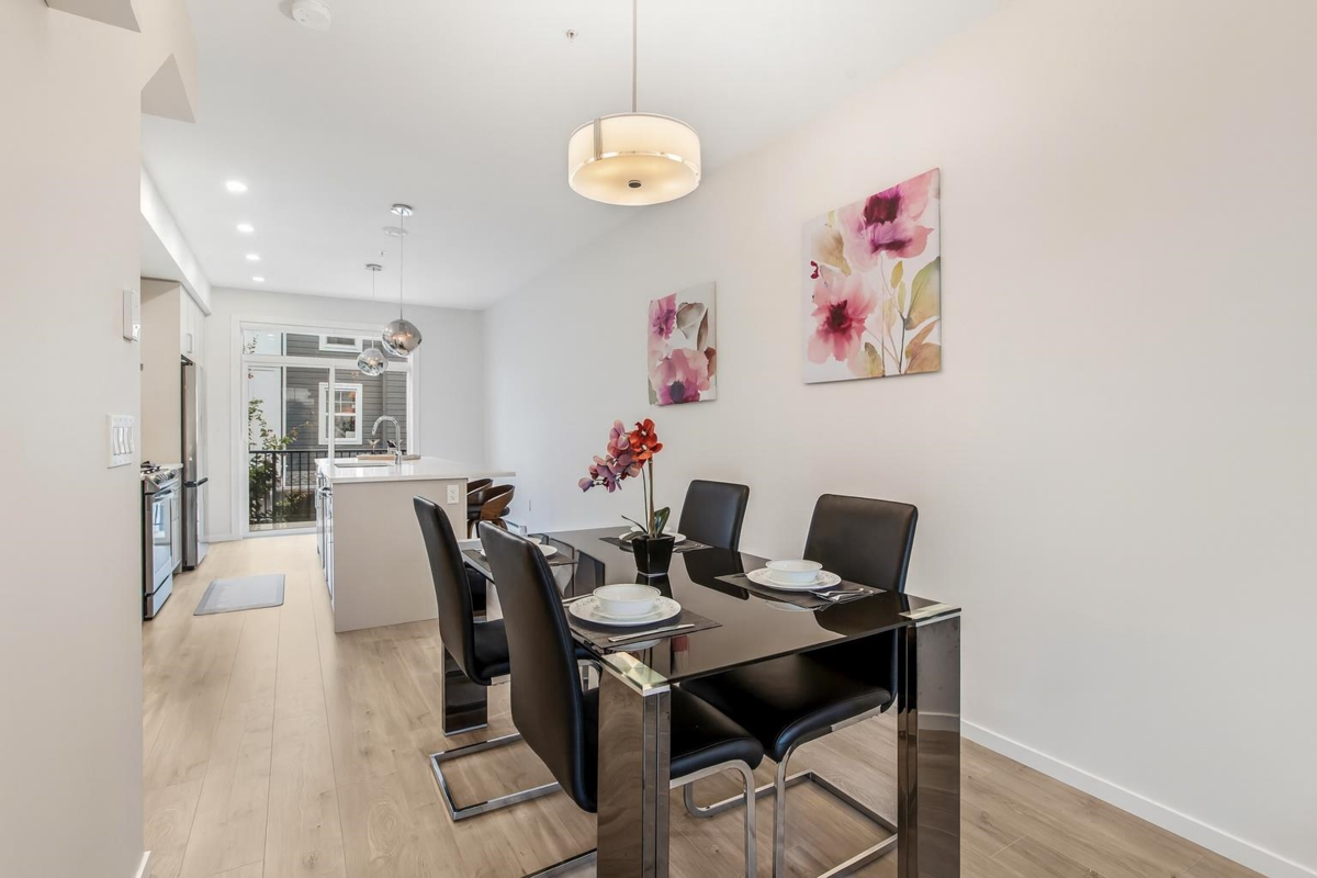 Family Room Photo of 27 7919 204b Street, Langley, BC