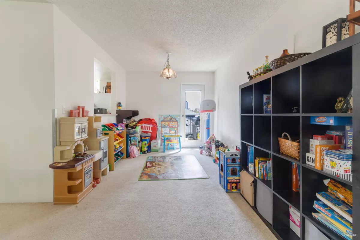 Family Room Photo of 12 1140 Falcon Drive, Coquitlam, BC