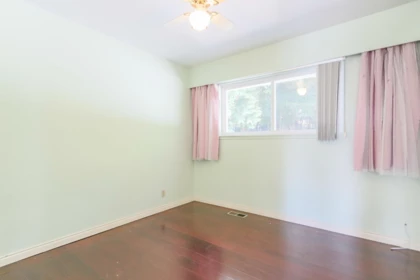Loft / Bonus Room Photo of 1352 E 16th Street, North Vancouver, BC