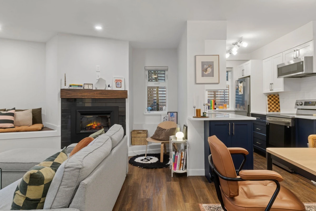 Dining Area Photo of 103 1649 Comox Street, Vancouver, BC