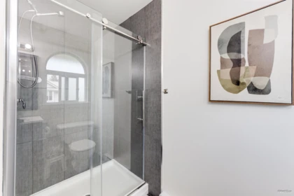 Guest Bathroom Photo of 65 9045 Walnut Grove Drive, Langley, BC