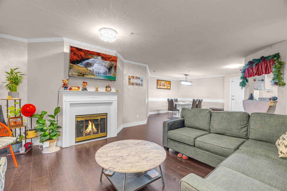 Dining Area Photo of 222 7161 121 Street, Surrey, BC