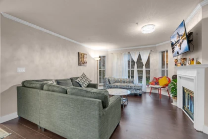 Kitchen Photo of 222 7161 121 Street, Surrey, BC