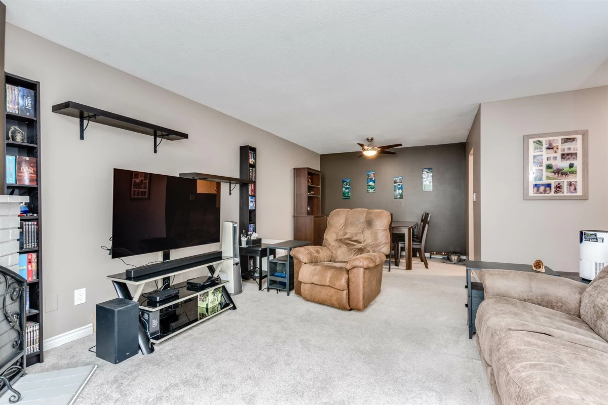 Dining Area Photo of 307 32124 Tims Avenue, Abbotsford, BC