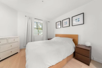 Bedroom 4 Photo of 107 2023 Franklin Street, Vancouver, BC