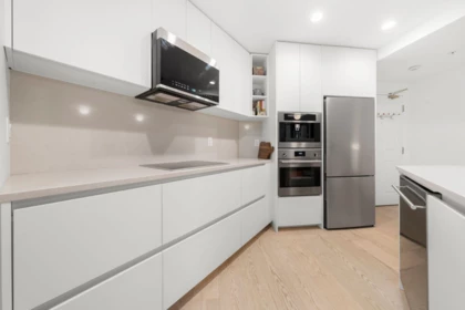 Kitchen Island Photo of 107 2023 Franklin Street, Vancouver, BC