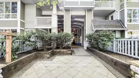 306 1111 Lynn Valley Road, North Vancouver, BC, North Vancouver — Apartment/Condo for sale