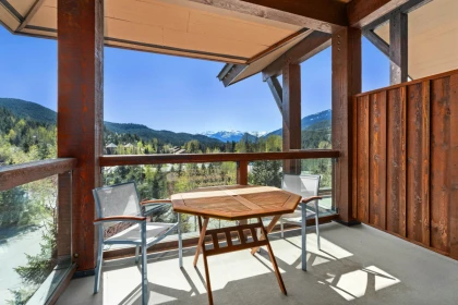 Breakfast Nook Photo of 404C 2020 London Lane, Whistler, BC