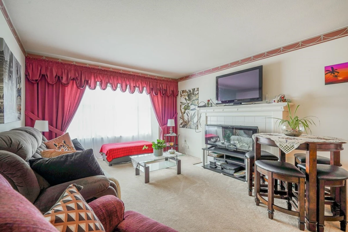 Dining Area Photo of 3329 197 Street, Langley, BC