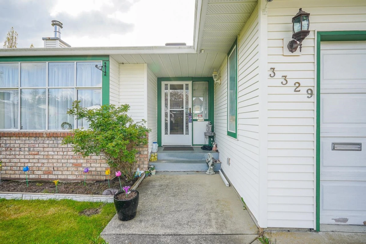 Living Room Photo of 3329 197 Street, Langley, BC