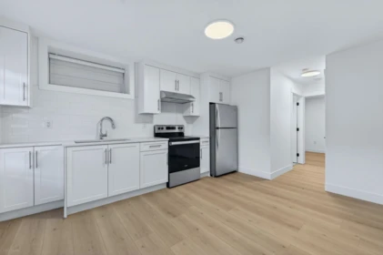 Mudroom Photo of 4990 Sherbrooke Street, Vancouver, BC