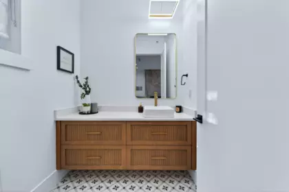 Primary Bathroom Photo of 4990 Sherbrooke Street, Vancouver, BC
