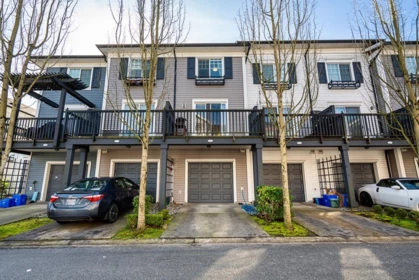 Laundry Room Photo of 6 7348 192a Street, Surrey, BC