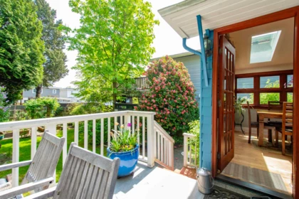 Hot Tub / Spa Photo of 1560 Macgowan Avenue, North Vancouver, BC