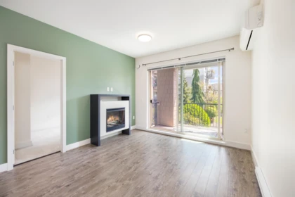 Office / Den Photo of 207 6688 120 Street, Surrey, BC