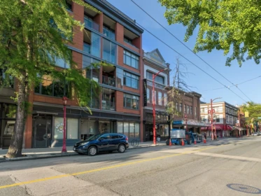 Aerial View of 403 71 E Pender Street, Vancouver, BC